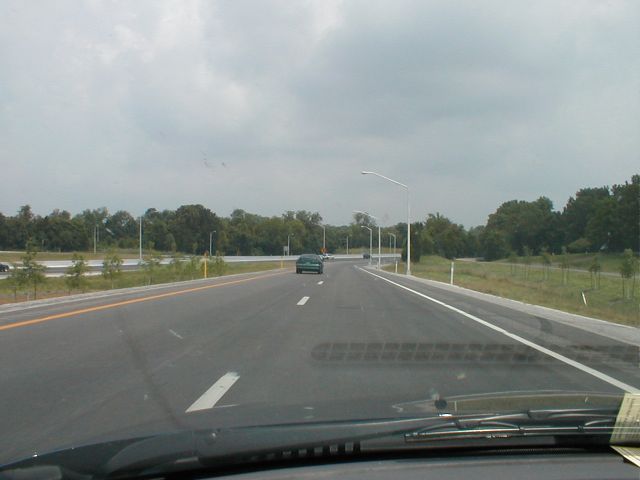 Entering I-65 northbound from KY 234 at Exit 26. (July 5, 2003)