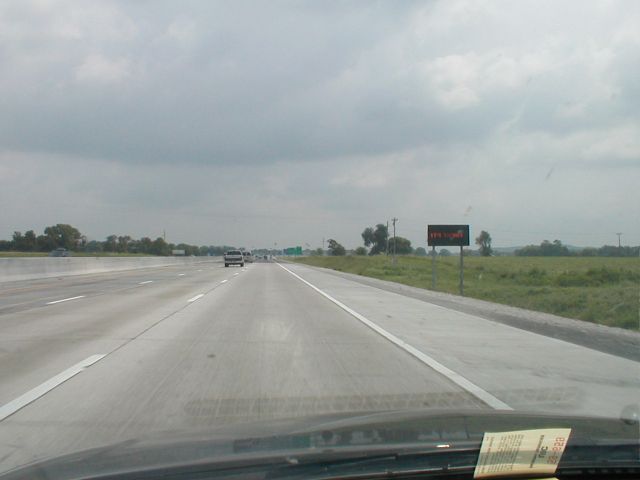 A permanent variable message sign installed along northbound I-65 between Exits 36 and 38. (July 5, 2003)