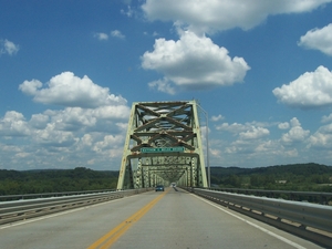 Entering the Matthew E. Welsh Bridge over the Ohio River (Aug. 15, 2004).