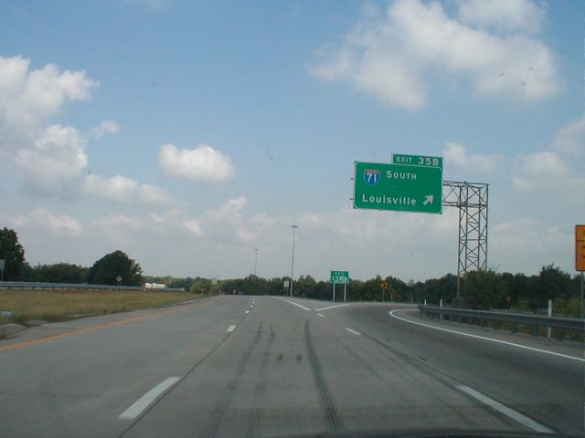 Exit from Gene Snyder Freeway north to I-71 south (July 6, 2003)