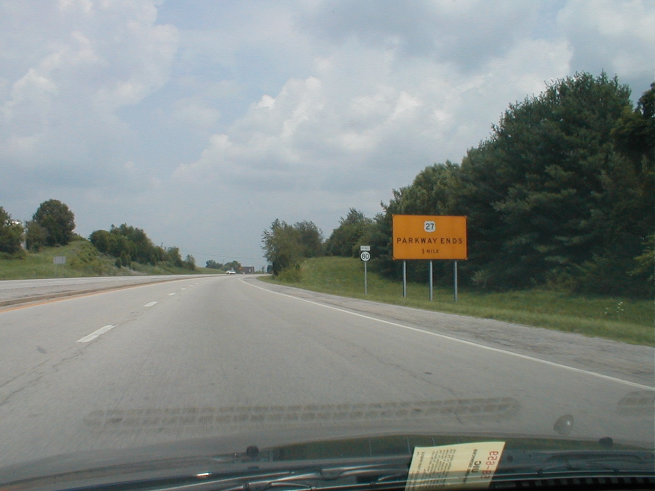 "Parkway Ends 1 Mile"