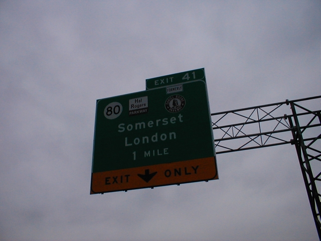 Overhead signage for I-75 Exit 41.