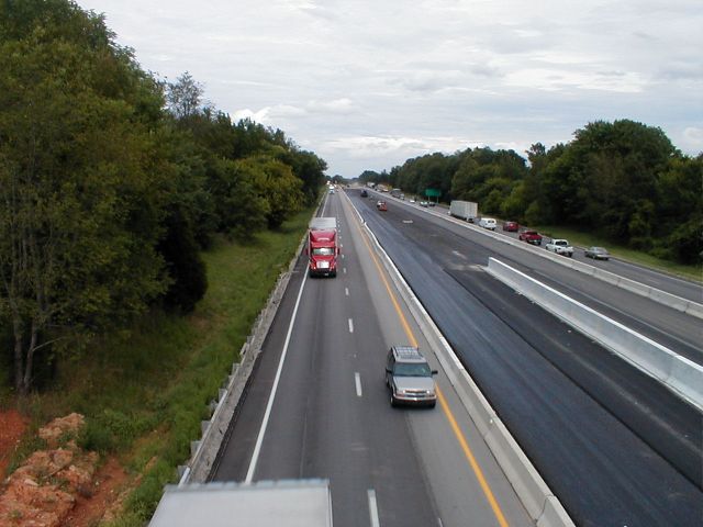 Looking north on I-65 from the Hays-Smith Grover Road overpass. (August 15, 2002)