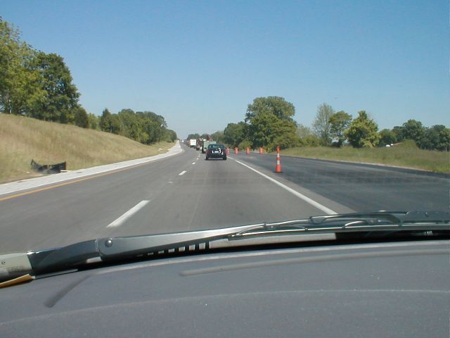 Heading north. Paving of new lanes just south of Exit 36. (May 22, 2002)