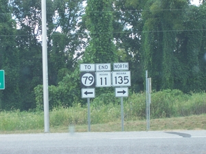 Signage at the northern end of the Matthew E. Welsh Bridge over the Ohio River (Aug. 15, 2004).