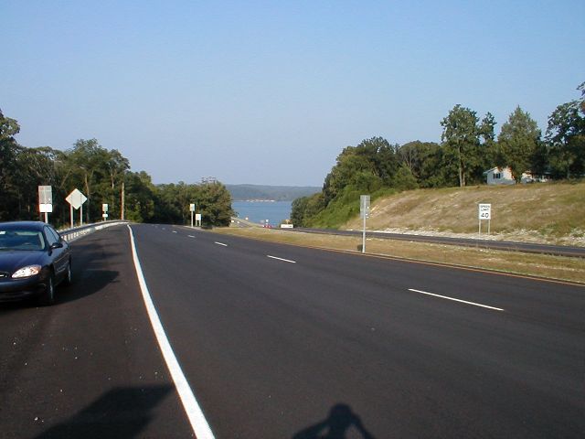 The end of the recently completed four lane highway on the approach to the US 68/KY 80 bridge over Kentucky Lake.
