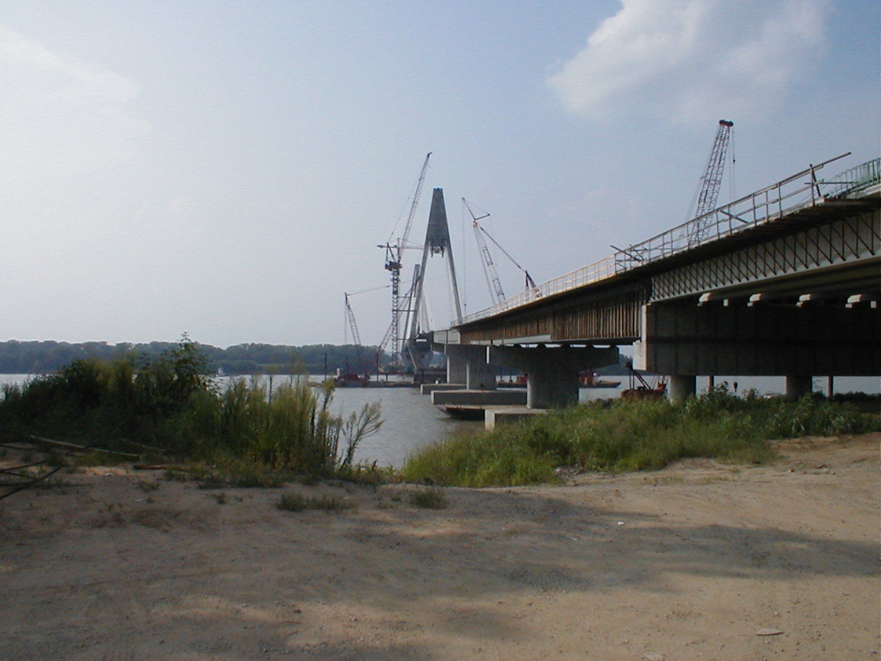 The bridge viewed from the Kentucky bank of the Ohio River.