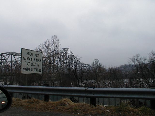 Approaching the twin Ashland bridges on US 52 in Ohio. (January 3, 2003)