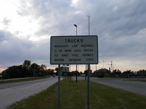 US 60 in Cairo, IL just before the bridge entering Kentucky (May 20, 2002)