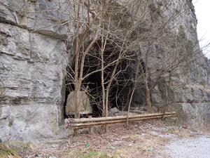 Daniel Boone tunnel along US 68 in Jessamine County.