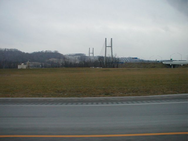 Heading south on US 62-US 68 approaching the bridge from Ohio.