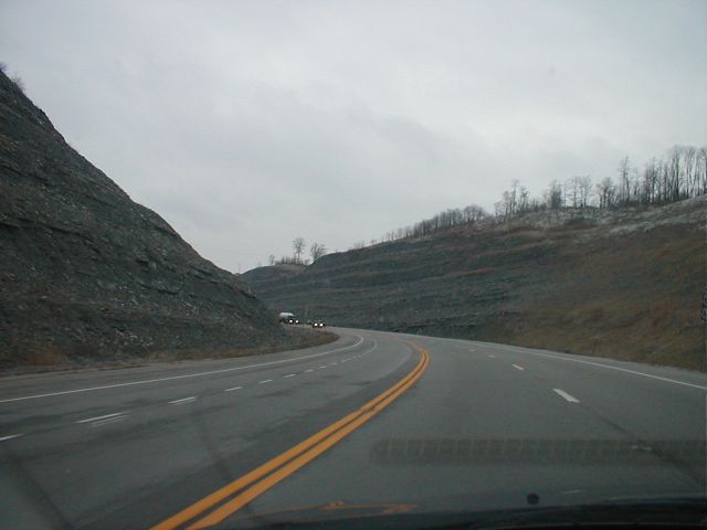 Climbing the hill on US 62-US 68 south of the bridge.